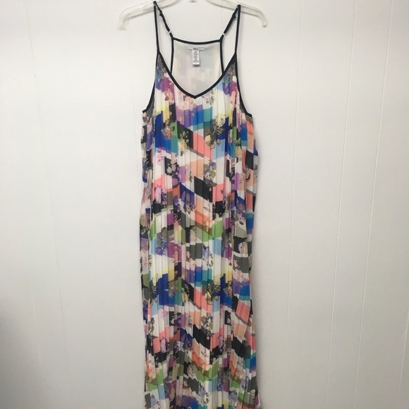 Bar III Dresses & Skirts - Bar III Chiffon Accordion Pleat Maxi Dress Large